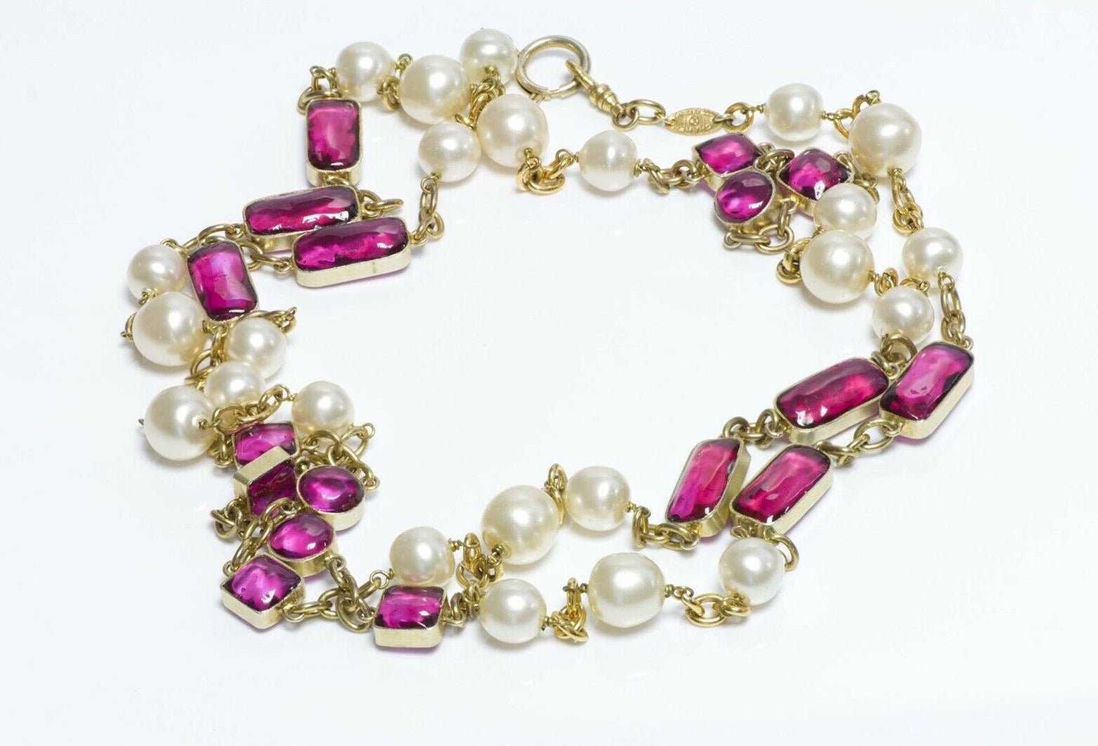 Vintage 1980’s CHANEL Maison GRIPOIX Pink Glass Pearl Infinity Sautoir Necklace