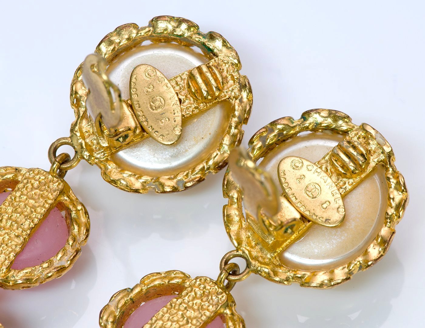 Vintage 1991 Chanel Paris CC Maison Gripoix Pink Heart Glass Pearl Earrings