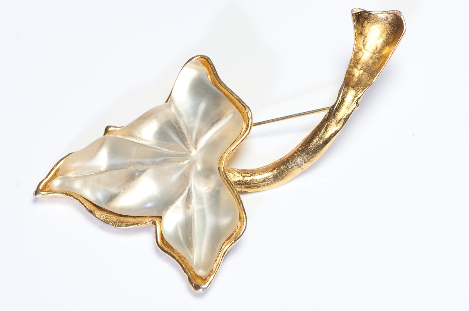 Vintage Antigona Paris Large Gold Plated Lucite Leaf Brooch