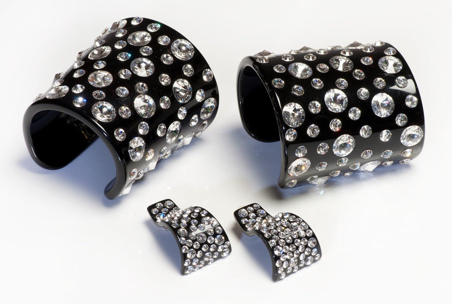 Vintage Bergdorf Goodman Black Resin Crystal Wide Cuff Bracelets Earrings Set