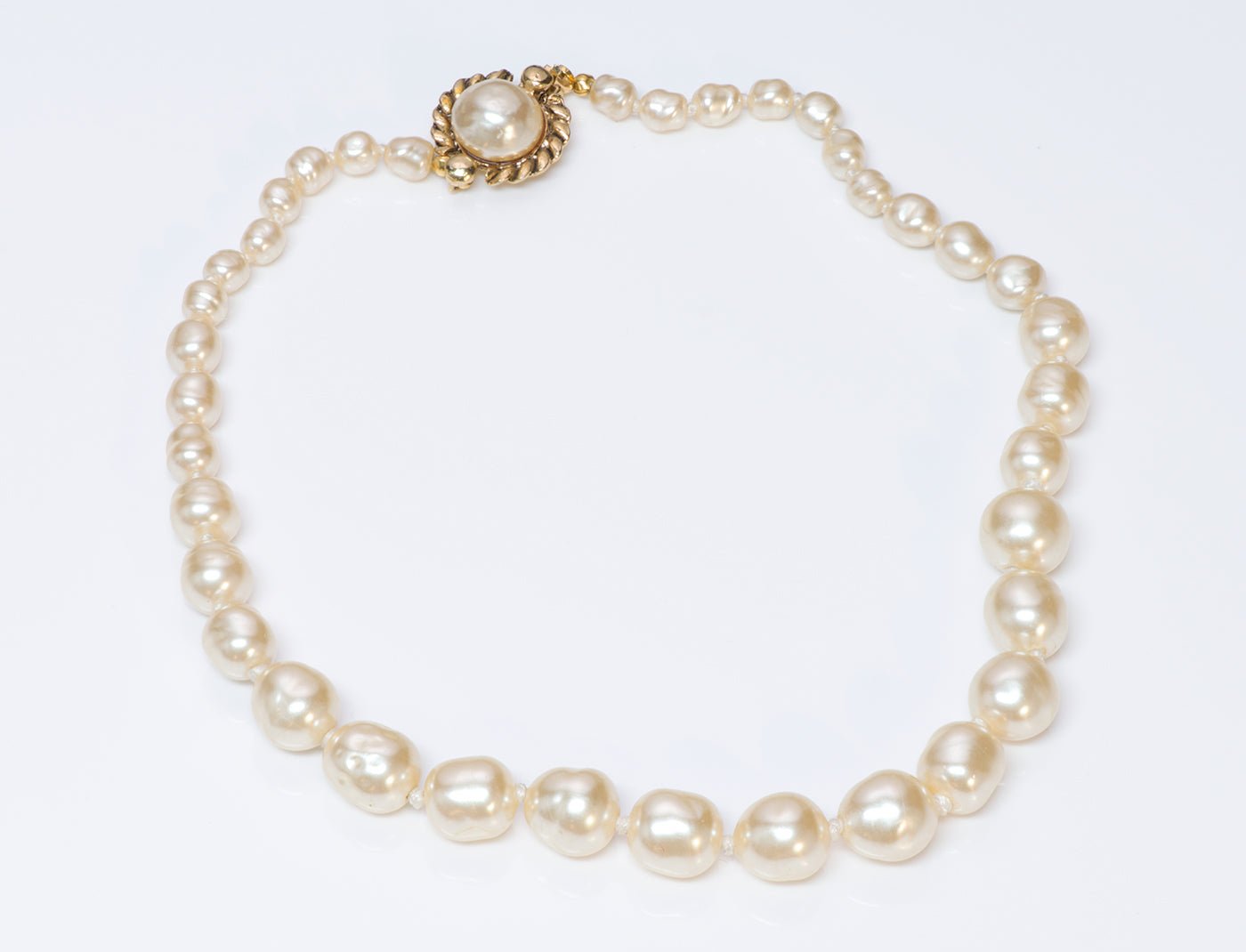 Vintage Chanel 1981 Pearl Strand Necklace