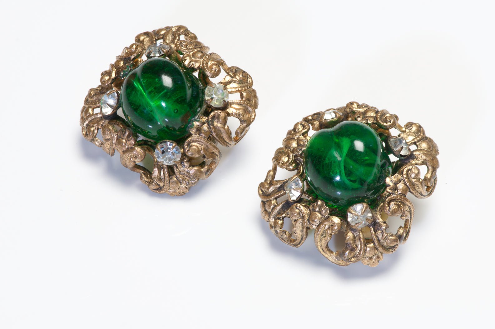 Vintage CHANEL Paris Maison Gripoix Green Glass Crystal Filigree Earrings