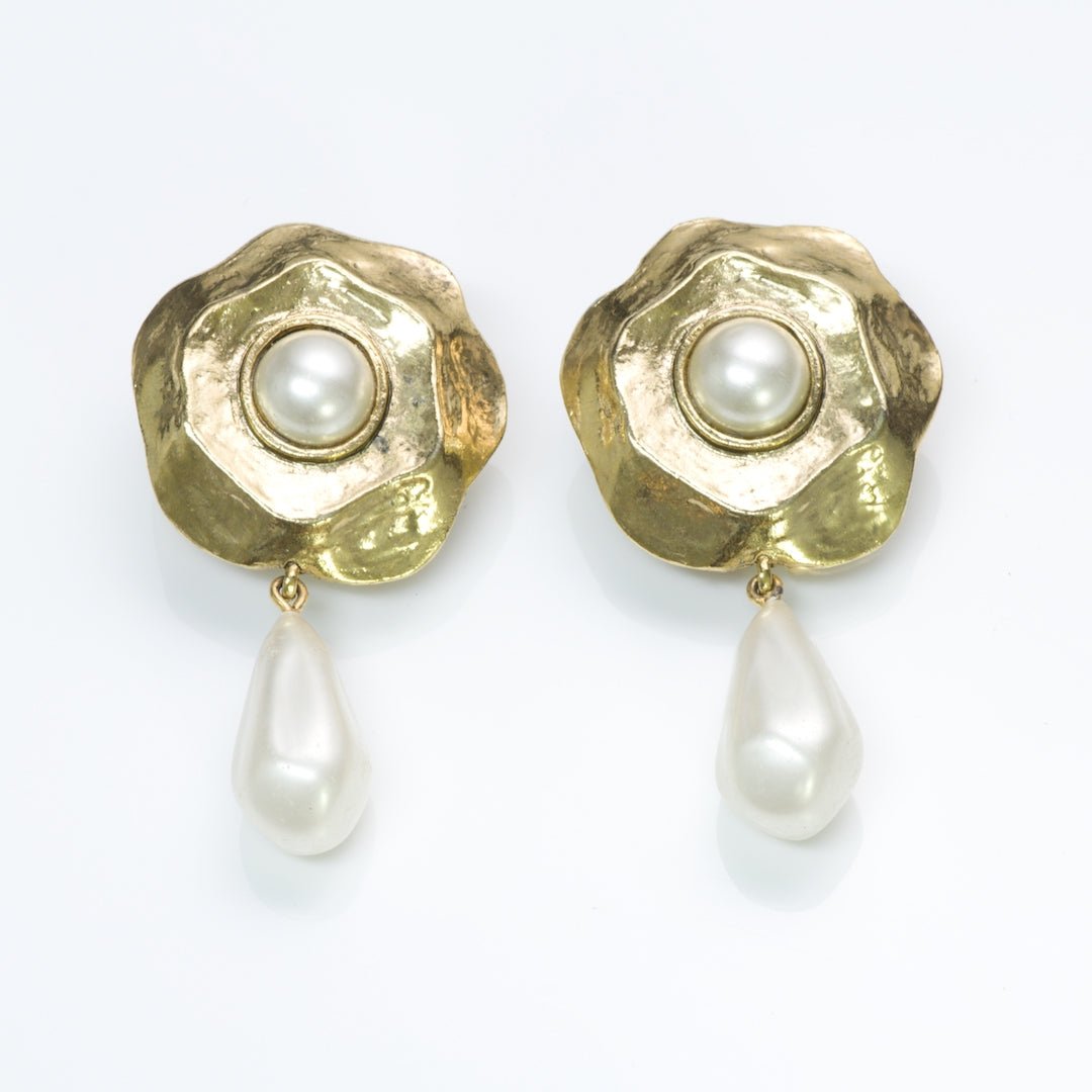 Vintage Costume Jewelry Pearl Earrings