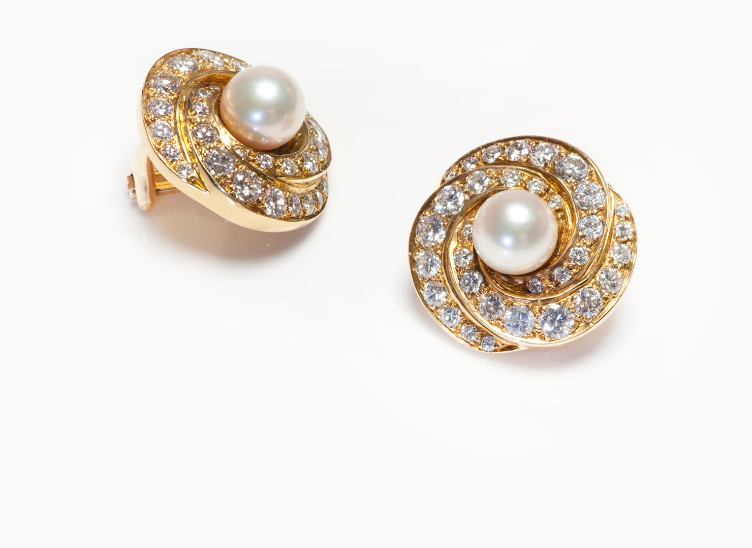 Vintage JBG 18K Yellow Gold Pearl Diamond Earrings