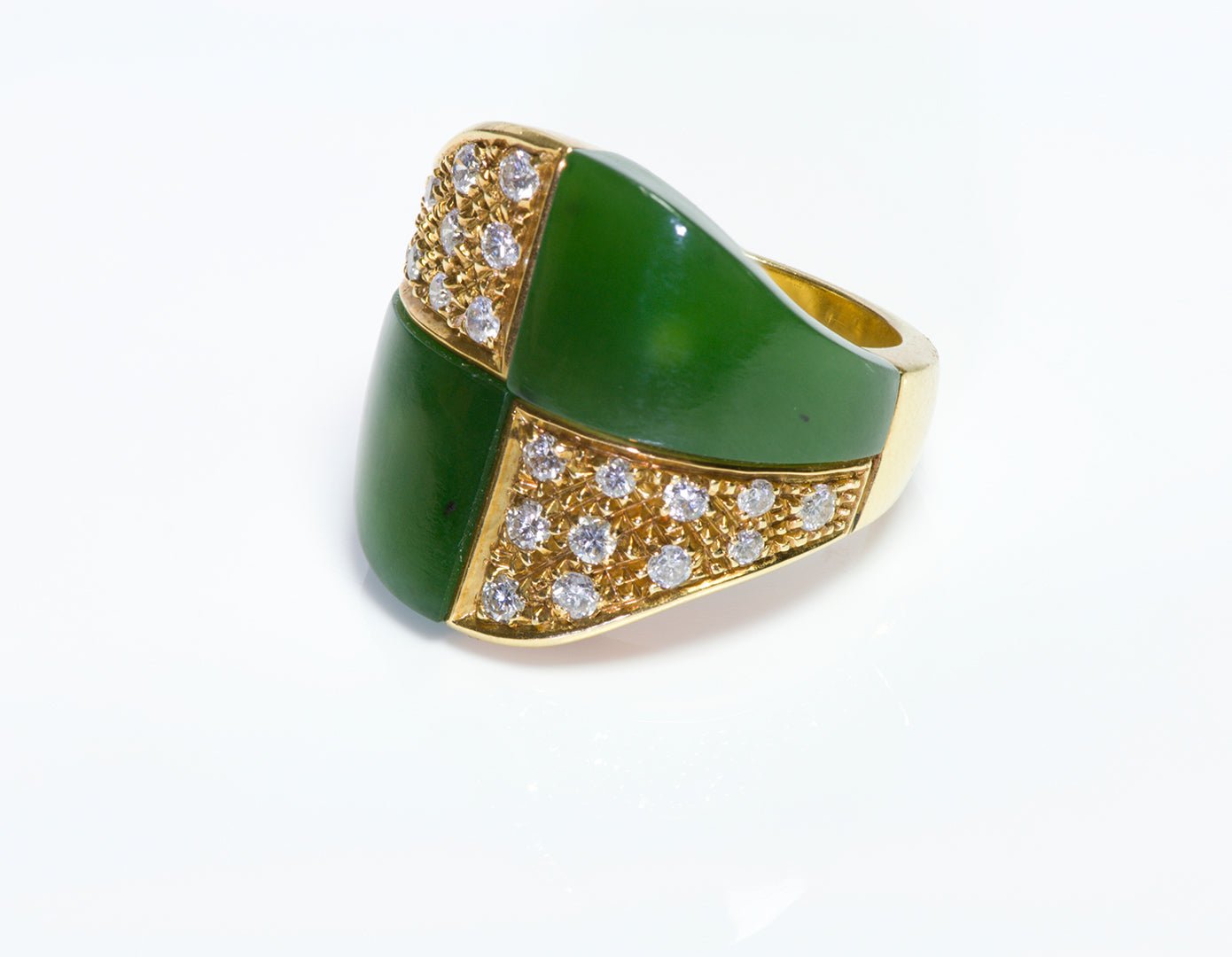 Vintage Nephrite Jade 18K Yellow Gold & Diamond Ring