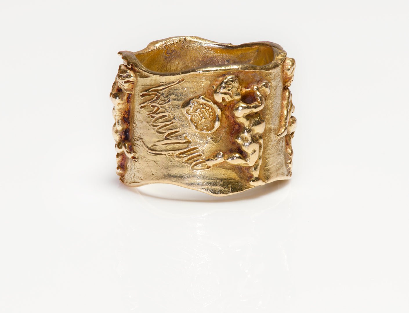 Vintage Wide 18K Gold Cupid Band Ring