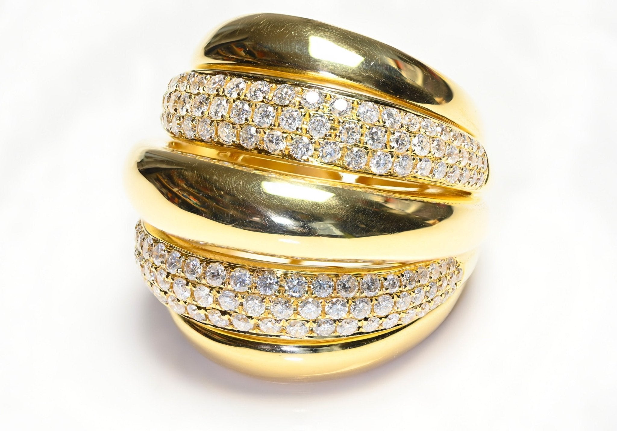 Vintage Yellow Gold Brilliant Diamond Ring