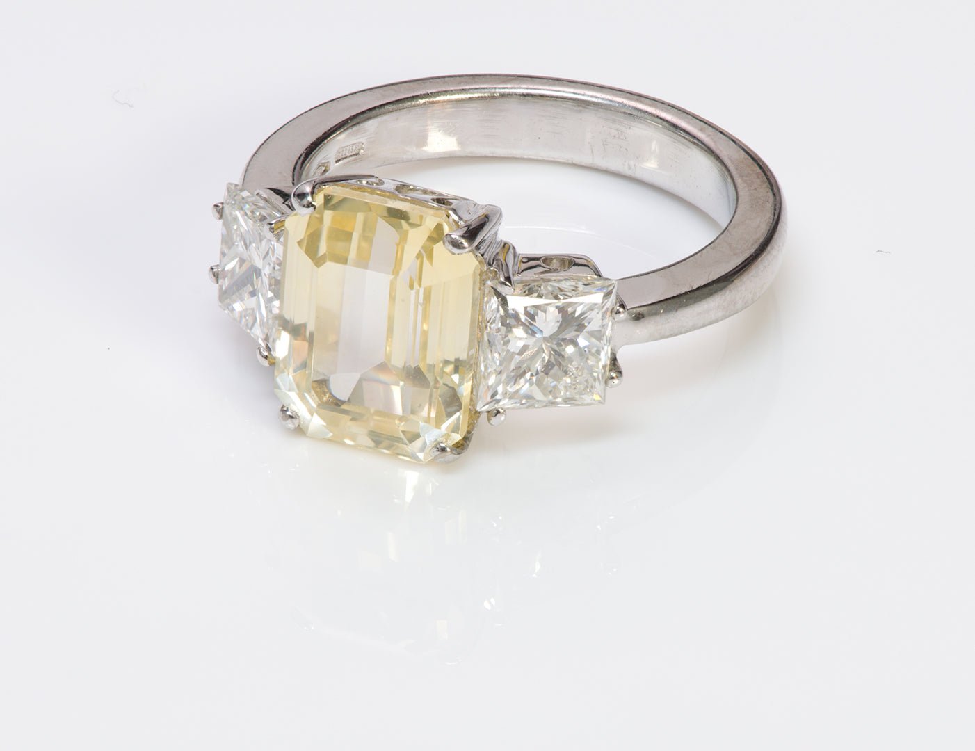 Zydo Yellow Sapphire Diamond Gold Ring